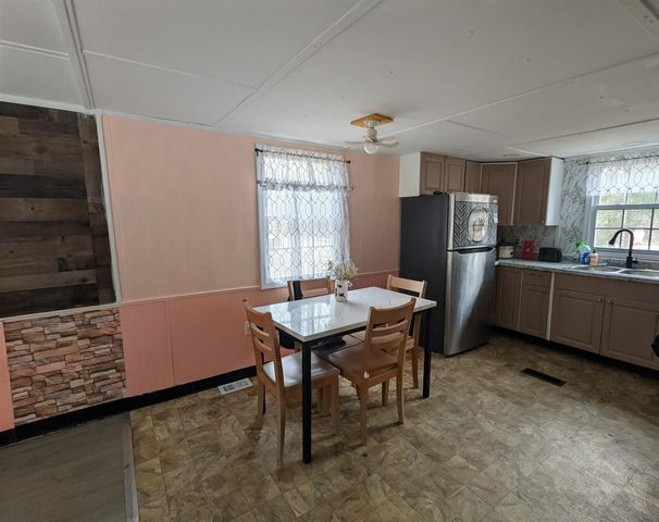 45 Keyes Farm Road, Deering, NH 03244