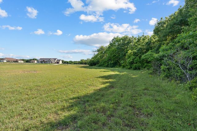 1015 and 1019 Newsom Ranch Way, Azle, TX 76087