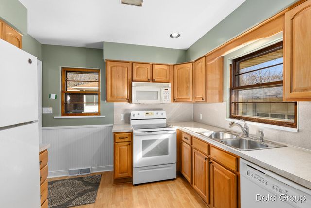 340 Collindale Avenue Sw, City Of Walker, MI 49534