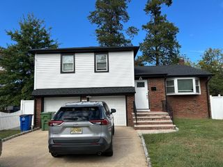126 W 5Th Ave, Roselle Boro, NJ 07203