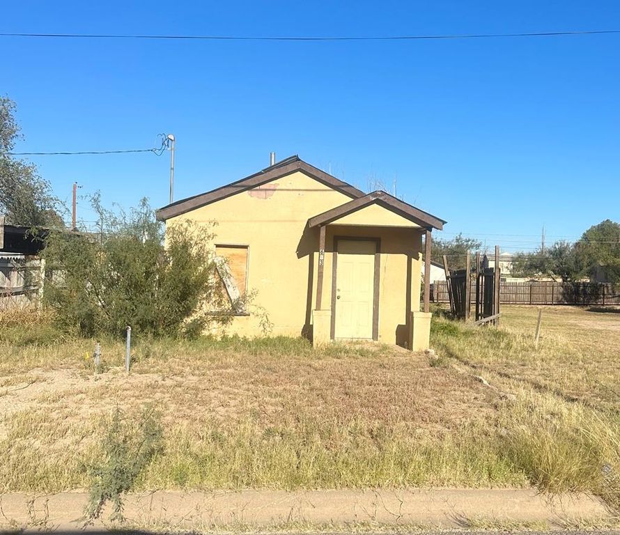 603 State, Big Spring, TX 79720