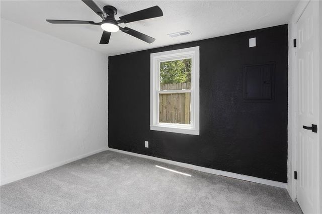 12901 E 61st Street, Kansas City, MO 64133