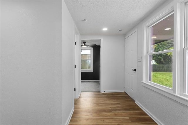 12901 E 61st Street, Kansas City, MO 64133