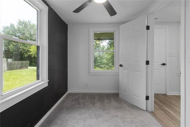 12901 E 61st Street, Kansas City, MO 64133