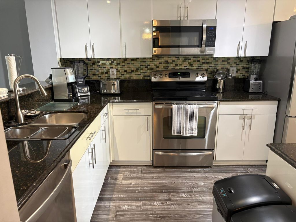 7763 Southampton Terrace 312, Tamarac, FL 33321