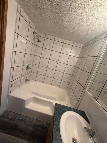 1477 Dove Dr Drive, Columbus, OH 43219