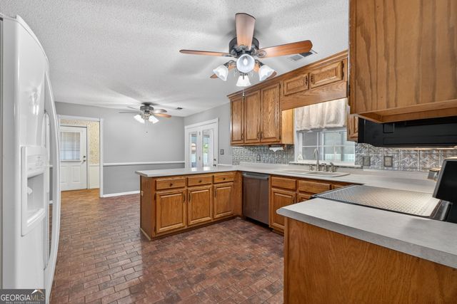 561 Leguin Mill Road, Locust Grove, GA 30248