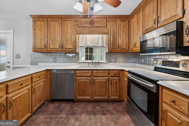 561 Leguin Mill Road, Locust Grove, GA 30248