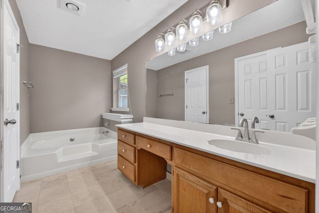 561 Leguin Mill Road, Locust Grove, GA 30248