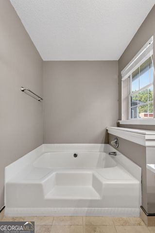 561 Leguin Mill Road, Locust Grove, GA 30248