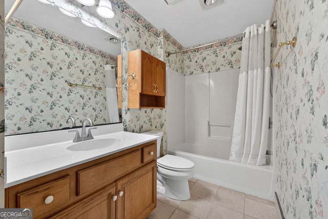 561 Leguin Mill Road, Locust Grove, GA 30248