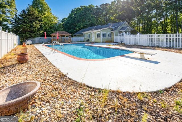 561 Leguin Mill Road, Locust Grove, GA 30248