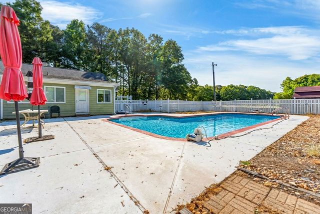 561 Leguin Mill Road, Locust Grove, GA 30248