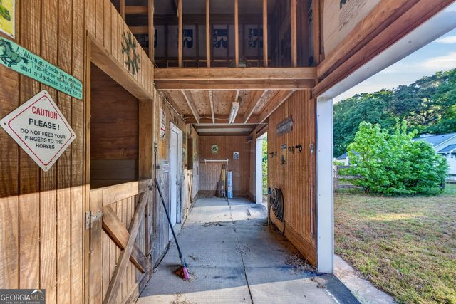 561 Leguin Mill Road, Locust Grove, GA 30248