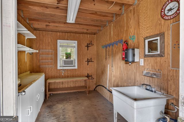 561 Leguin Mill Road, Locust Grove, GA 30248
