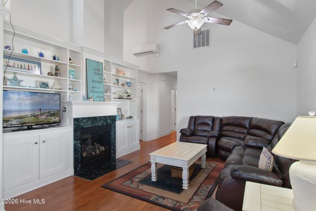 1501 E Yacht Drive, Oak Island, NC 28465