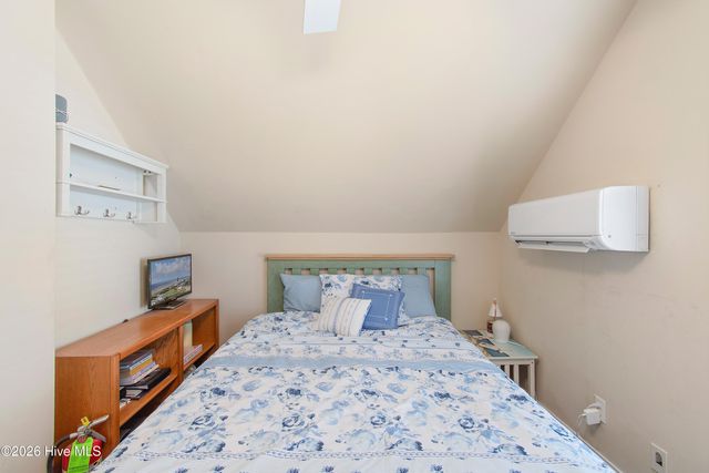 1501 E Yacht Drive, Oak Island, NC 28465