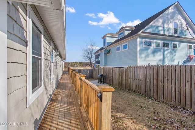 1501 E Yacht Drive, Oak Island, NC 28465