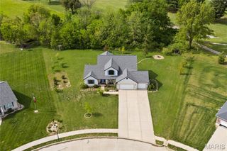 3713 GOLFVIEW Circle, Shiloh, IL 62221