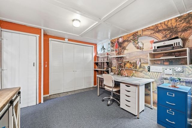 35 Chestnut Dr, Brockton, MA 02301