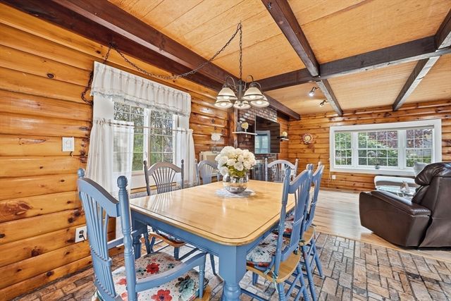 35 Chestnut Dr, Brockton, MA 02301