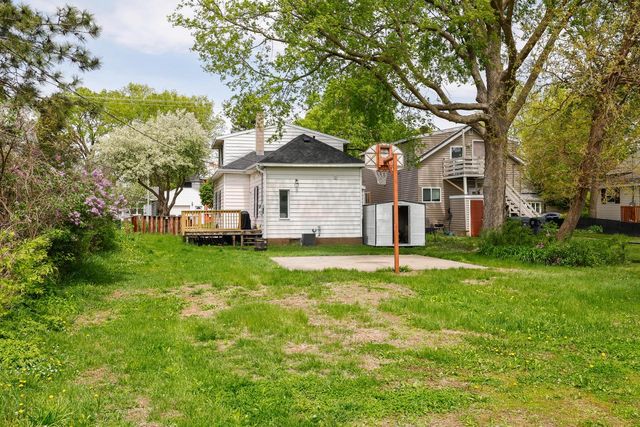 1020 Farnam STREET, La Crosse, WI 54601