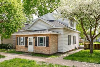 1020 Farnam STREET, La Crosse, WI 54601
