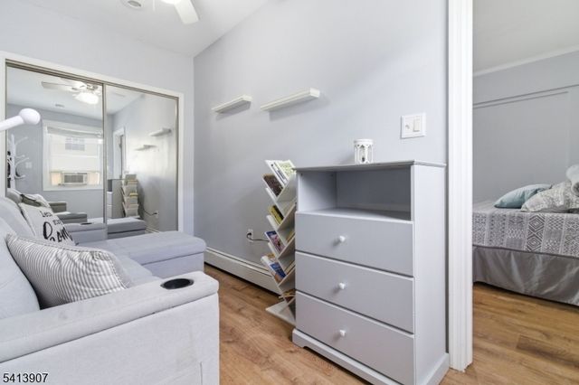 32 Cedar Ave, Elizabeth City, NJ 07202