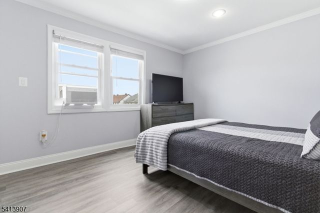 32 Cedar Ave, Elizabeth City, NJ 07202