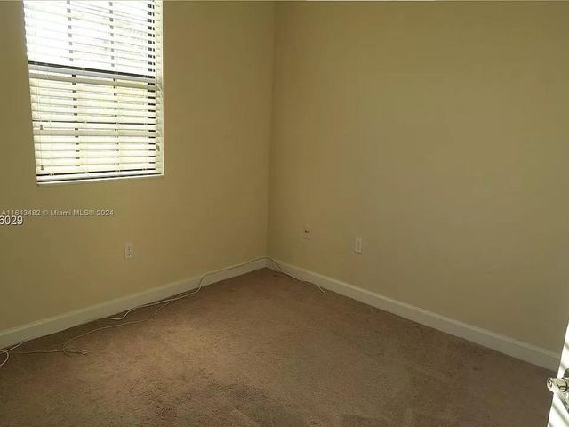 387 NE 37th Ter, Homestead, FL 33033