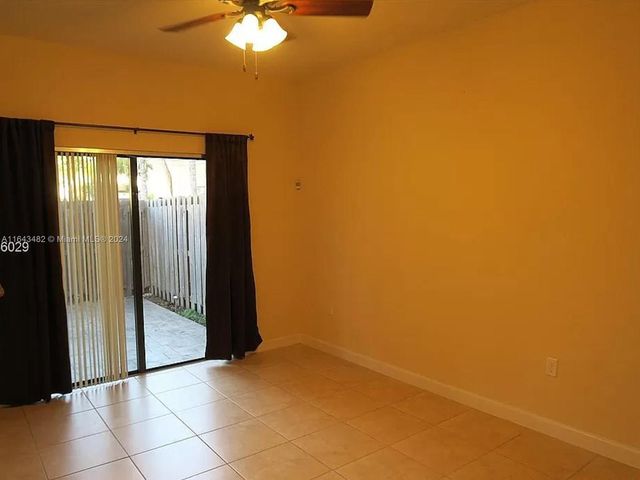 387 NE 37th Ter, Homestead, FL 33033