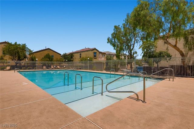 117 Standing Stone Street, Las Vegas, NV 89148