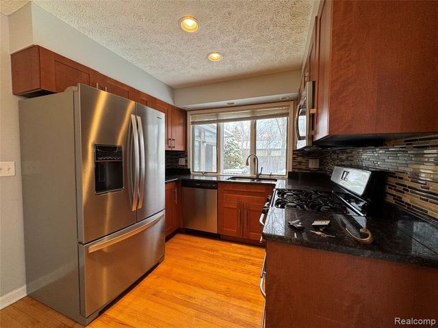 4162 Cypress Drive, Troy, MI 48085