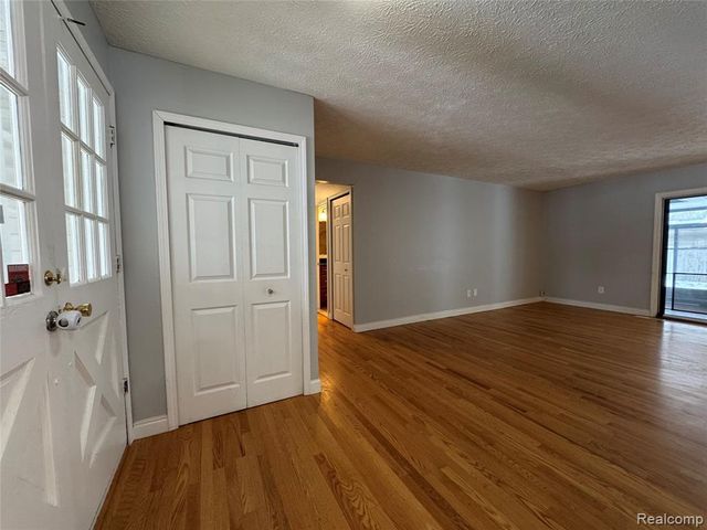 4162 Cypress Drive, Troy, MI 48085