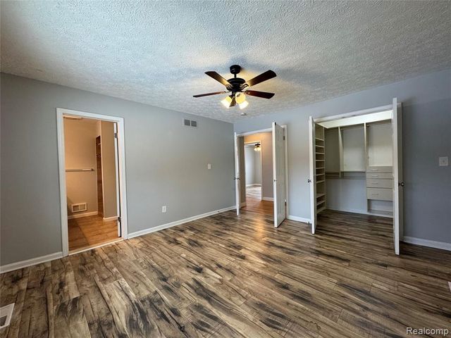 4162 Cypress Drive, Troy, MI 48085