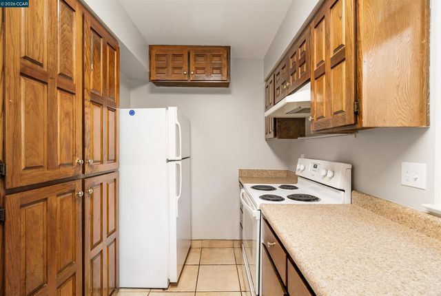 2223 Buena Vista Ave, Walnut Creek, CA 94597
