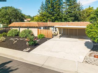 2223 Buena Vista Ave, Walnut Creek, CA 94597