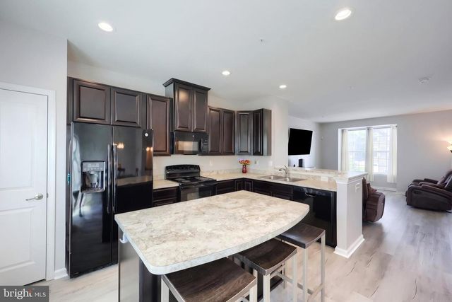 26 S CENTER ST, Hanover, PA 17331