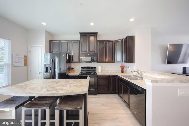 26 S CENTER ST, Hanover, PA 17331