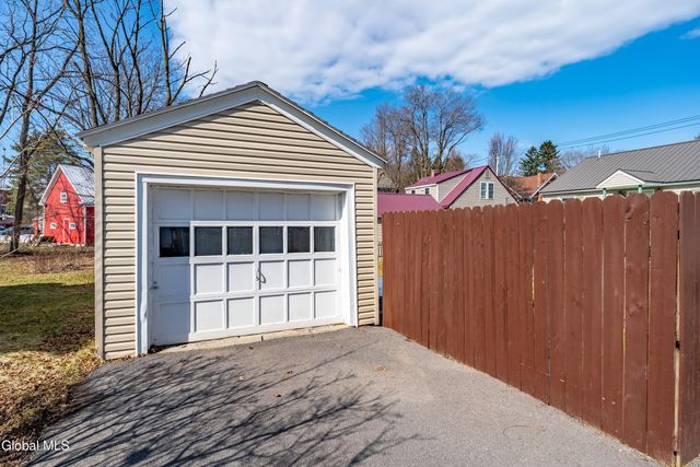 120 Danforth Avenue, Middleburgh, NY 12122