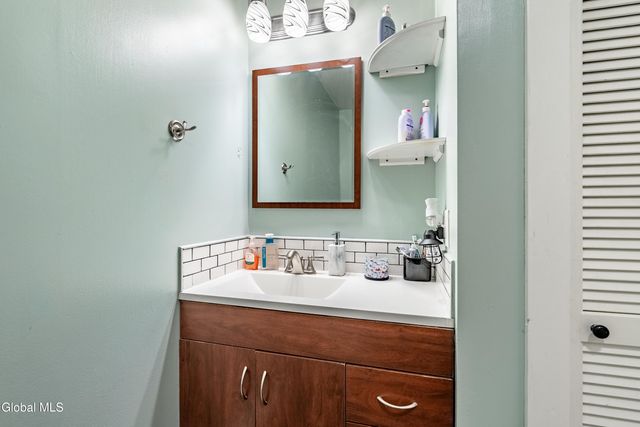 120 Danforth Avenue, Middleburgh, NY 12122