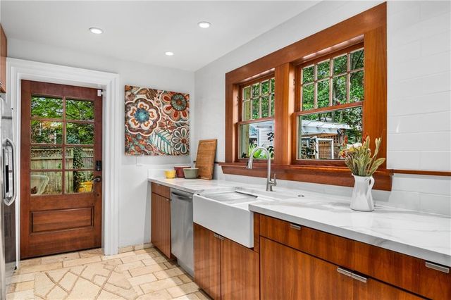 1064 Glenwood SE Avenue, Atlanta, GA 30316