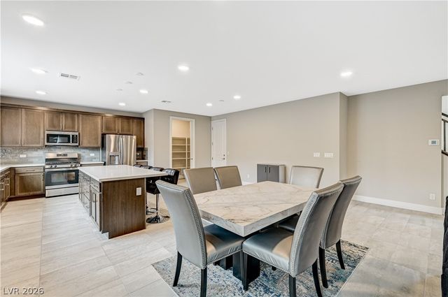 6853 Desert Finch Street, North Las Vegas, NV 89084