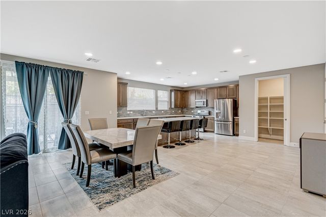 6853 Desert Finch Street, North Las Vegas, NV 89084