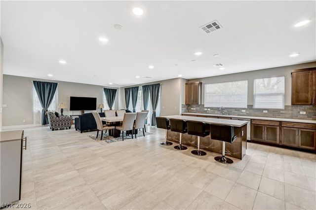 6853 Desert Finch Street, North Las Vegas, NV 89084