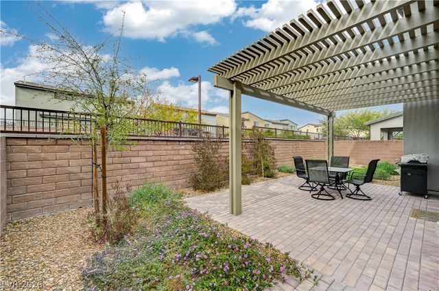 6853 Desert Finch Street, North Las Vegas, NV 89084