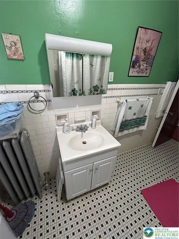 1546 West CHEW Street, Allentown City, PA 18102