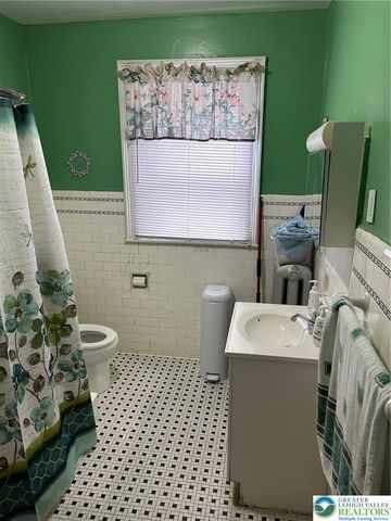 1546 West CHEW Street, Allentown City, PA 18102