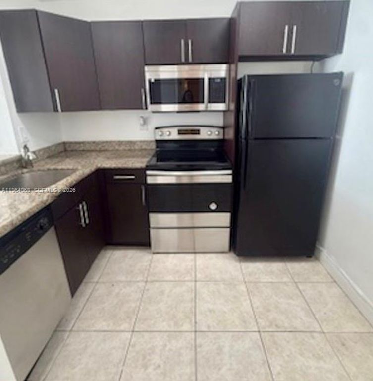 494 NW 165th St Rd C-508, Miami, FL 33169