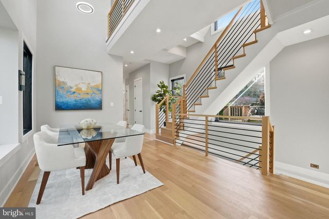 2211 MILITARY RD, Arlington, VA 22207